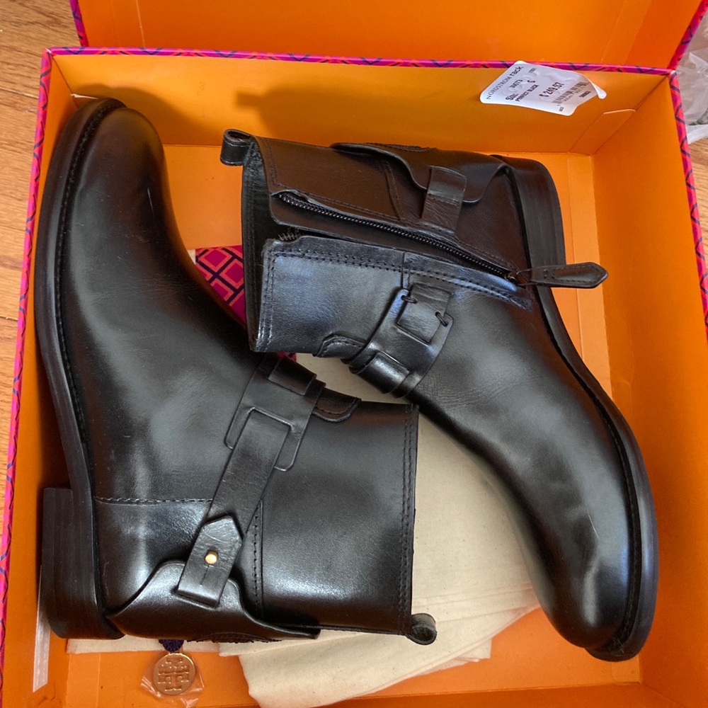 Tory Burch Women's Black Colton Flat Leather Bootie